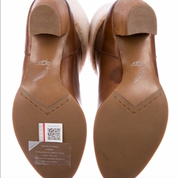 UGG Australia Ava Boots sizes 6, 6, - Picture 2 of 6